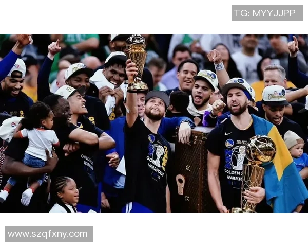 克莱汤普森:勇士队的三分之王与篮球传奇的辉煌历程